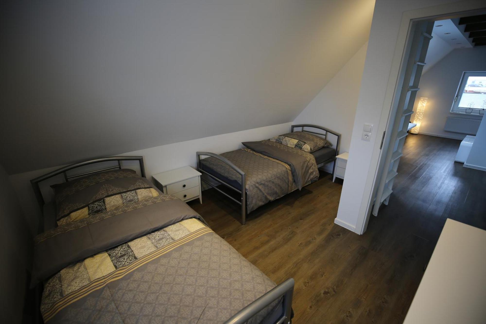 Eine Sehr Gemuetliche Dachgeschoss Ferienwohnung Ihlow  Buitenkant foto